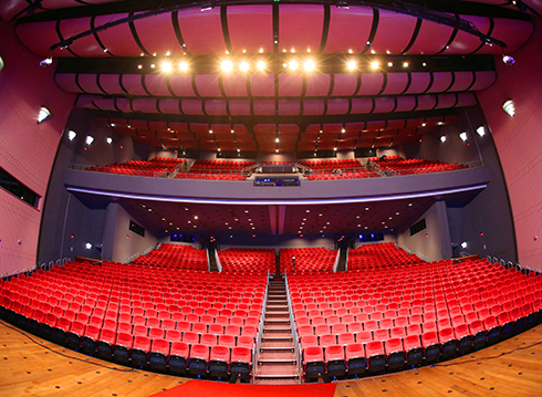 Centro de Eventos Fiergs - Confira a tabela exclusiva para o verão 2022:  •Teatro do SESI ATÉ 40% OFF •Salas 30% OFF •Pavilhão 30% OFF •Estúdio F 25%  OFF •Ateliê Digital 20%
